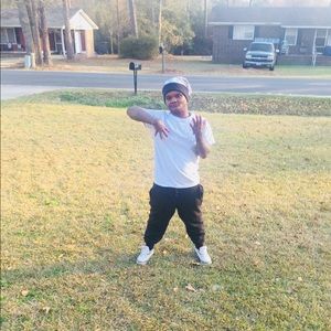 Meet your Posher, Rio